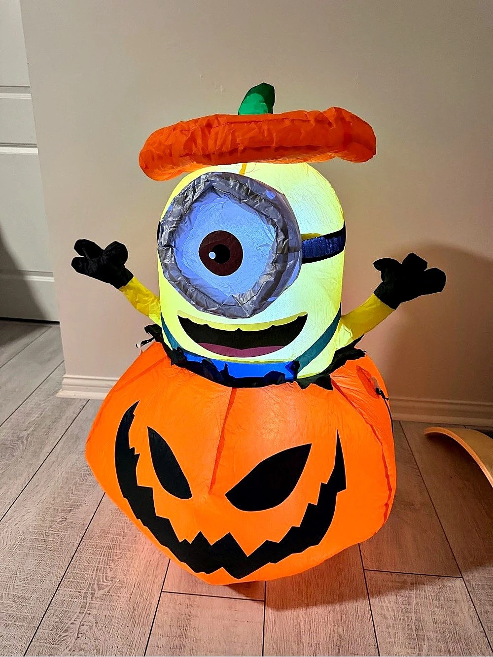 Minions Halloween Inflatable Decor VGUC